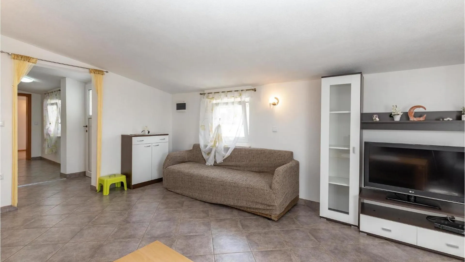 Lovely Apartment In Crikvenica With Wifi